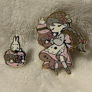 Califlair Pin Club Enamel Pin Set Sept 2021 Roses n Cream